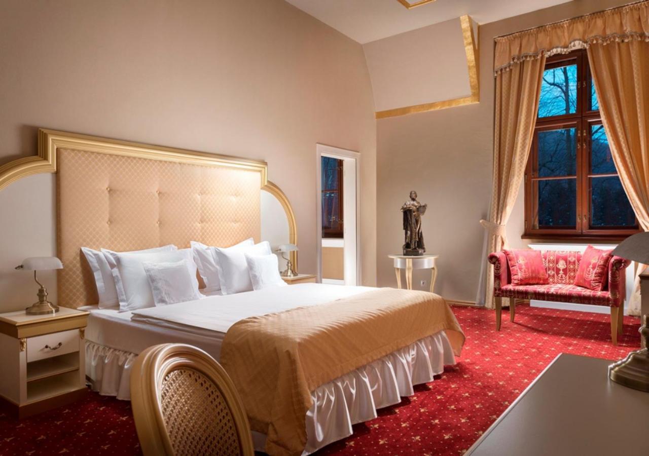 Hotel Gino Park Palace Považská Bystrica Exteriör bild