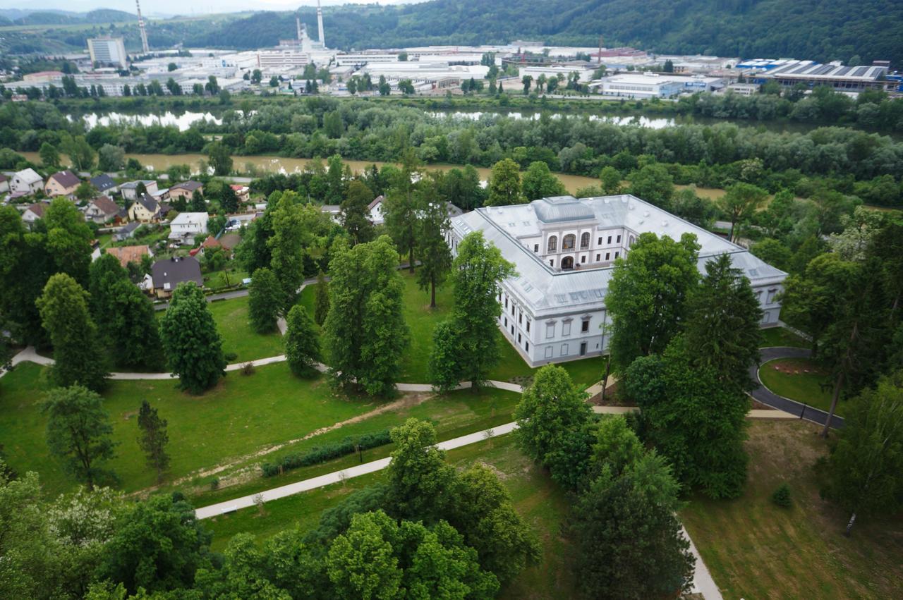 Hotel Gino Park Palace Považská Bystrica Exteriör bild