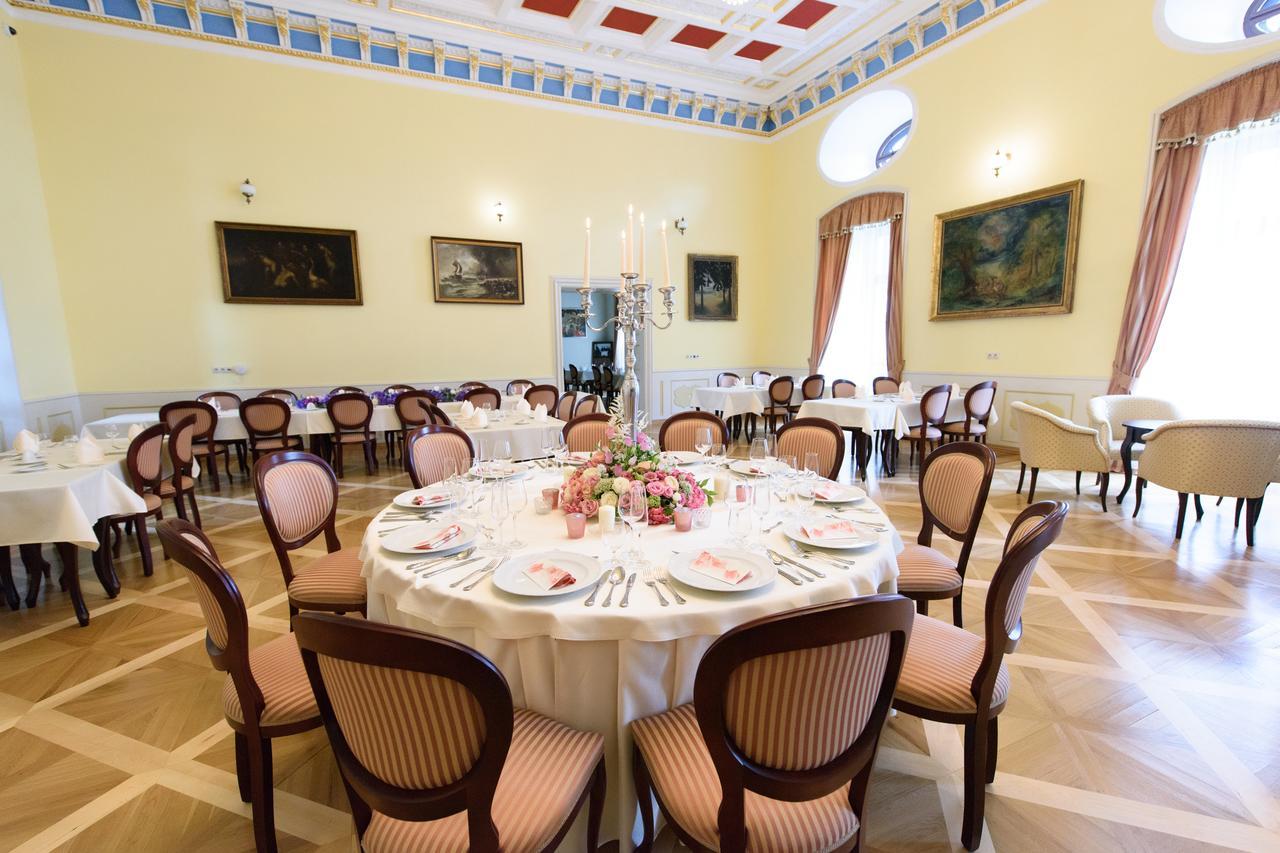Hotel Gino Park Palace Považská Bystrica Exteriör bild