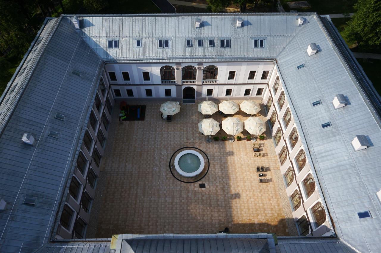 Hotel Gino Park Palace Považská Bystrica Exteriör bild